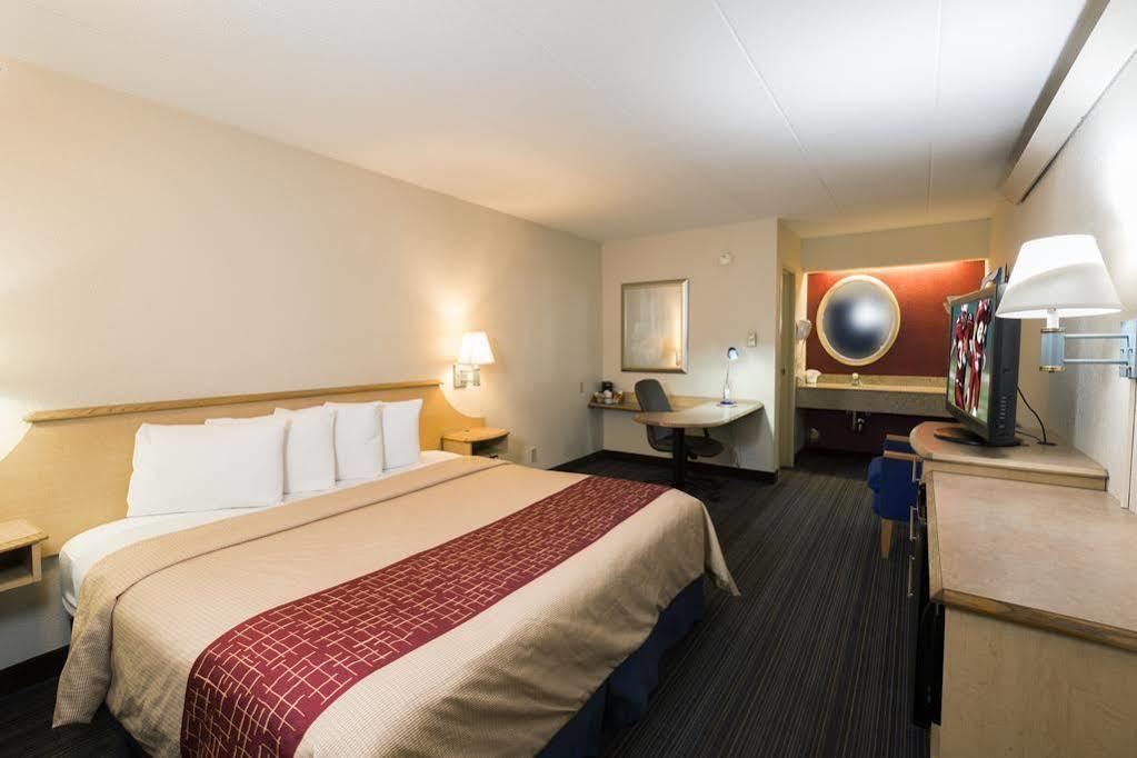 Red Roof Chicago - Motel 2*